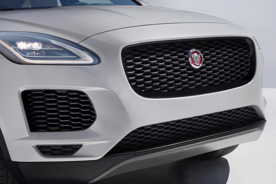 Детали экстерьера Jaguar E-Pace 2017 года  (WW) (фото 17 из 67)